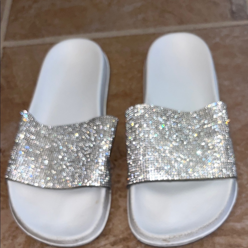 Sparkling Silver/White Slide Sandals Size 6